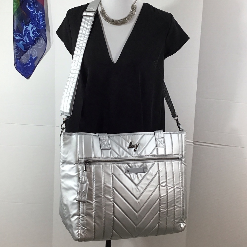 Lug silver quilted Paddle Carry all tote bag NWOT